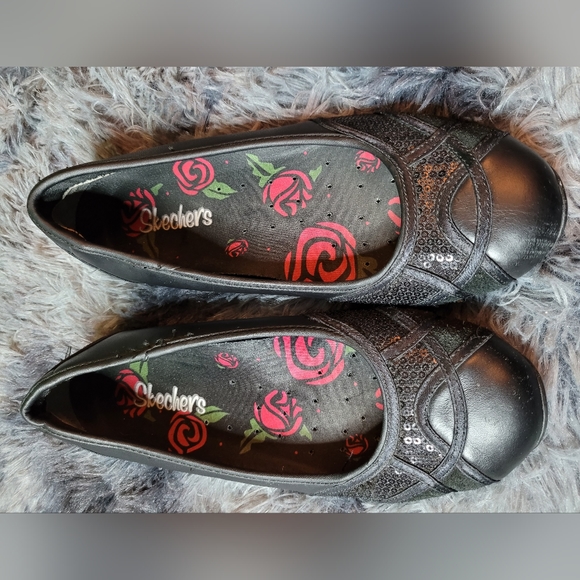 💜2for$40💜Skechers flat 6.5 US Black - Picture 1 of 7